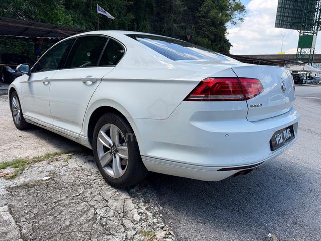 2017 Volkswagen PASSAT 1.8 TSI COMFORTLINE (CKD) - 2