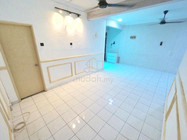 Townhouse > Lower Unit + Gated + Freehold di PutraVilla BSP Bangi 1