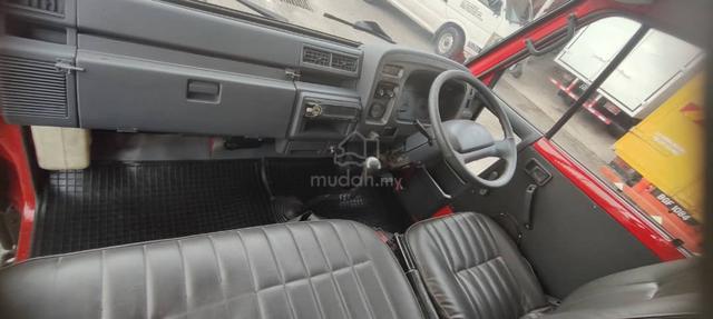 Yr.2002 DAIHATSU /DELTA V58R 10ft LUTON KOTAK - photo 4 of 6