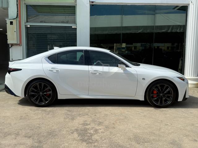 2023 Lexus IS300 2.0 F-SPORT 4,200KM JACPOT UNIT - 5