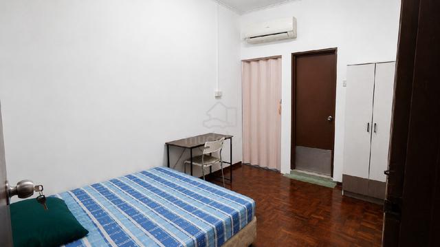 Bilik sewa / Room Rent (Near UTM) 1