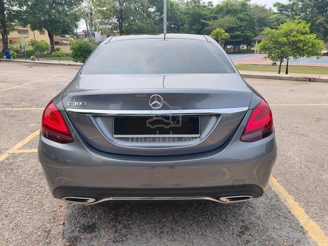 Mercedes Benz C300 2.0 AMG 57K KM SUNROOF 360 CAM - 4