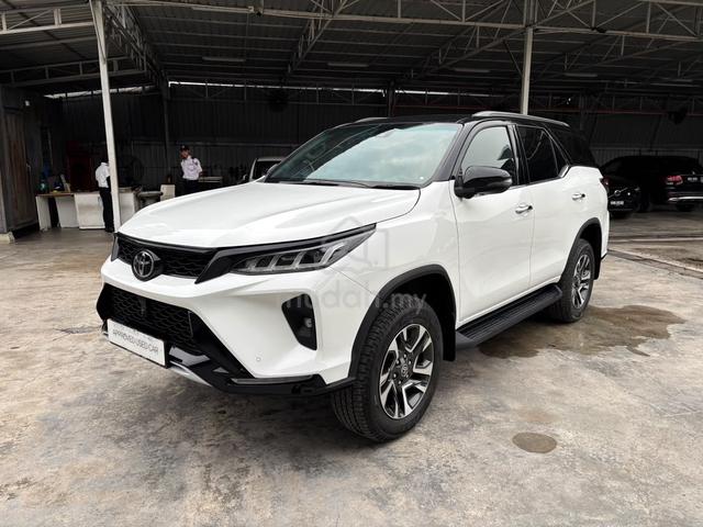 2023 Toyota FORTUNER 2.8 VRZ MY21 (A)LOW MILEAGE - 3