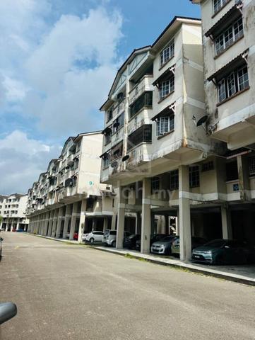 Apartment Tanjung Puteri Resort 1