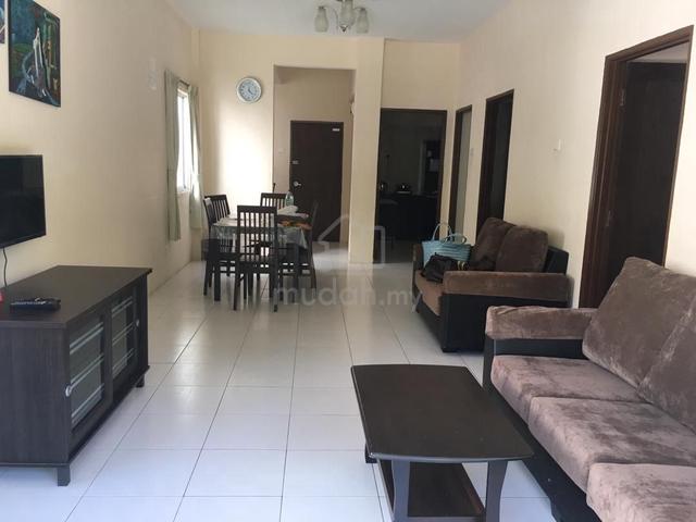 Rose Apartment 1