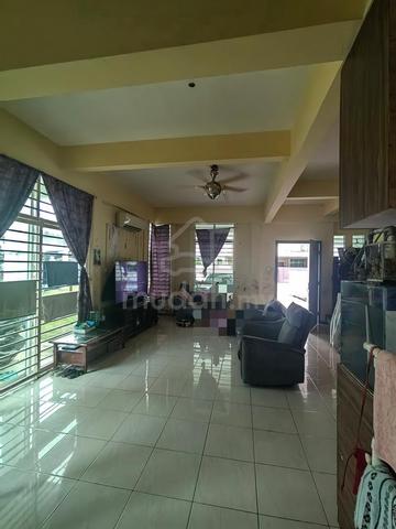 Taman Eramas 118 Corner House 1