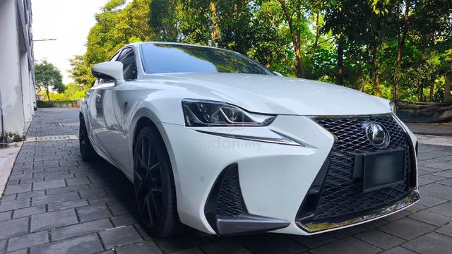 Lexus IS200T / IS300 F Sport 2.0 Turbo - 1