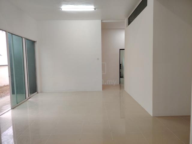 SALE - Single Storey Semi-D House in Tasek, Ipoh. 1