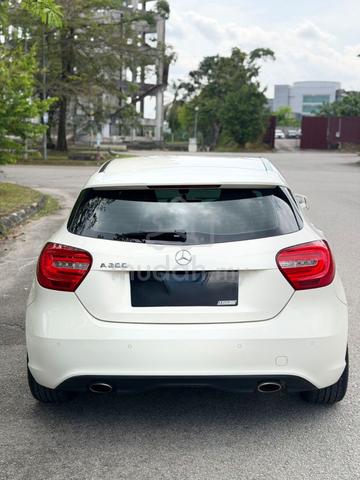 2014 Mercedes Benz A180 1.6 (CBU) (A) - 3
