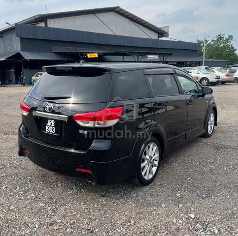 2010 Toyota WISH 2.0 Z (A) - 4