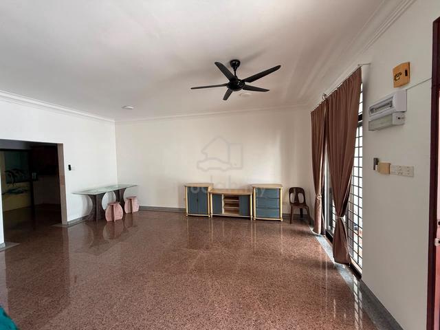 Double Storey / Persisiran sungai Danga / Bukit Indah / 4 Bed 3 Bath 1