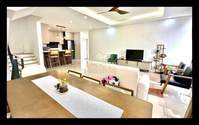 BOOKING 1K🔥 RENO TINGKAT 1 Akasia Townhouse Semenyih 1