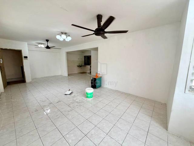 Apartment Taman Topaz 1