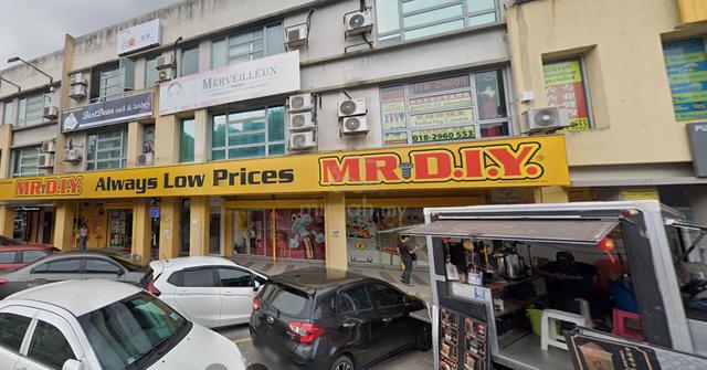 Ground Floor Shop, Facing Main Road, Same Row Bank, Taman Desa, 1