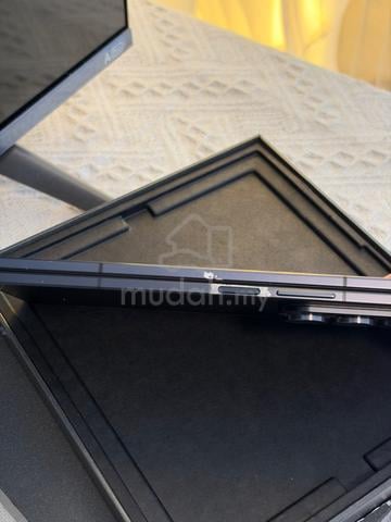 Samsung Galaxy Z Fold7 256GB – Jet Black 🖤 - photo 2 of 3