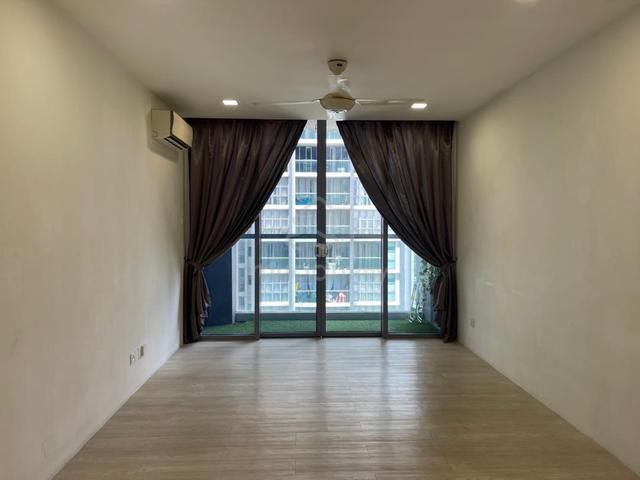 LakeFront Residence 1