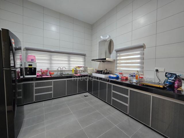 One Krubong FULLY RENOVATED Double Storey Bungalow Cheng 4