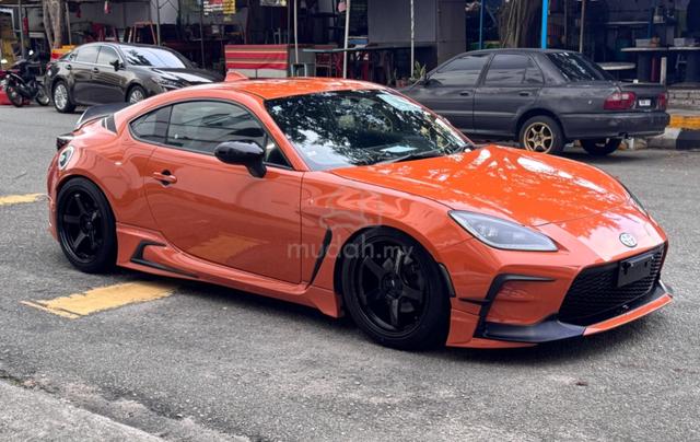 Toyota GR86 2.4 RZ (M) 10th Ann Titanium Ex bdykit - 2