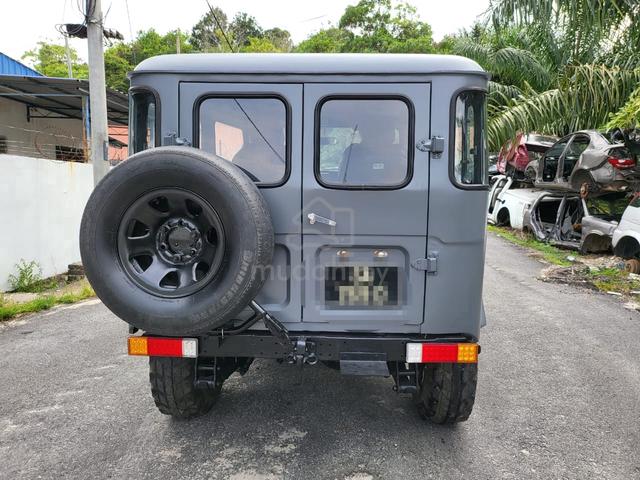 Toyota Land Cruiser BJ40 is a legendary car - 2