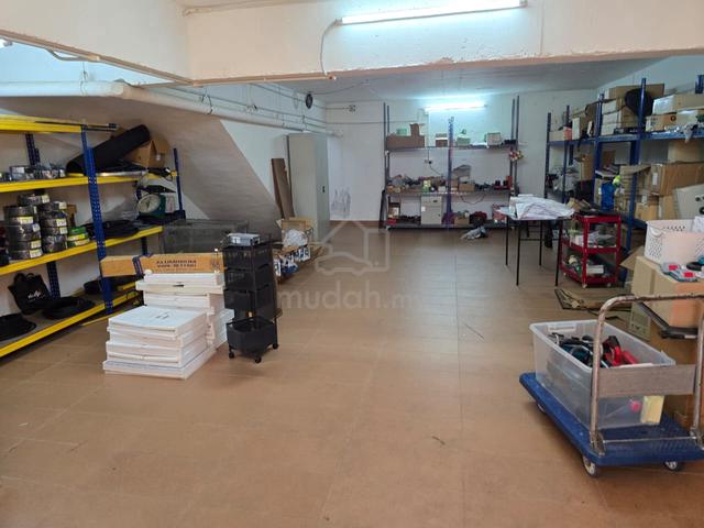 Fadason Business Centre, Ground & Basement Shop For Let 1