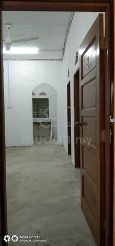 rumah sewa manir 1