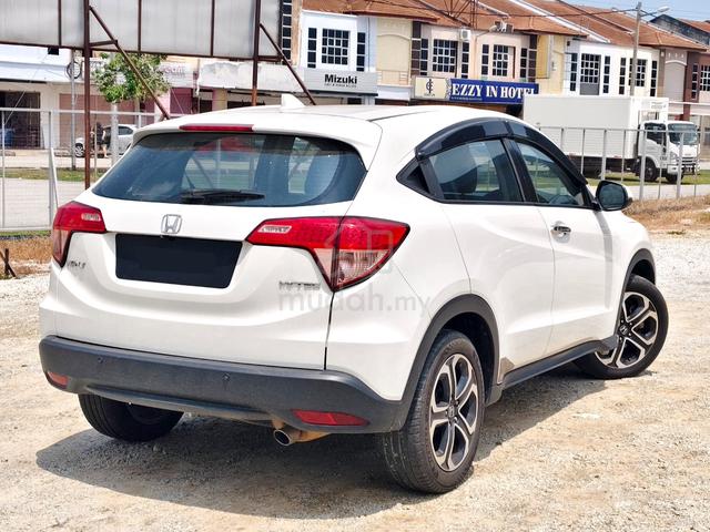 2015 Honda HR-V 1.8 V Full Spec 5-Years Warranty - 2
