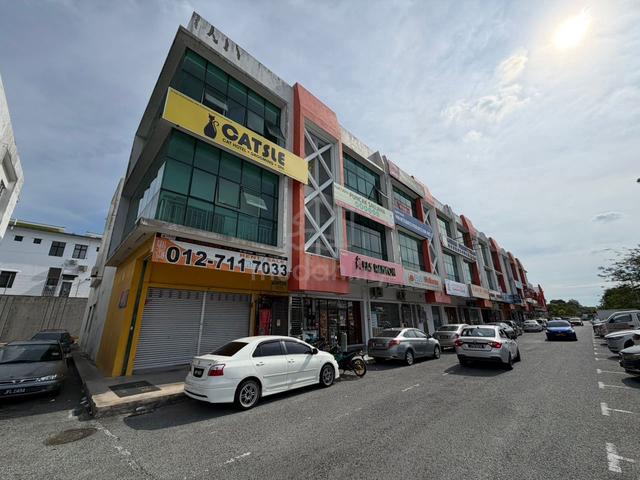 Shop Ground Floor End Lot @ jalan Uda Utama Bandar Uda Utama 1