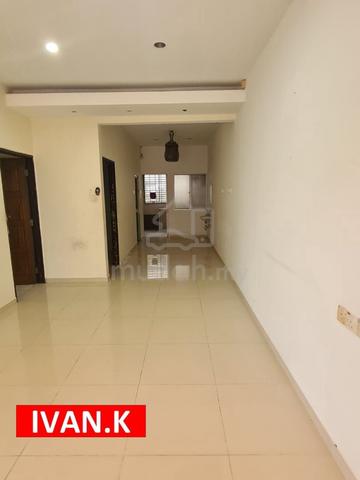 Farlim, Single Storey Semi D 2300 Sf, Basic Reno, Side with Land 1