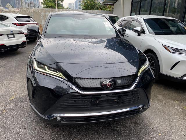 $128k 13K km 2021 Toyota HARRIER G Bsm Grd 4.5B - 2