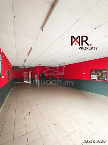 STRATEGIC LOCATION Single Storey Shop Lot Taman Keladi FOR RENT 1