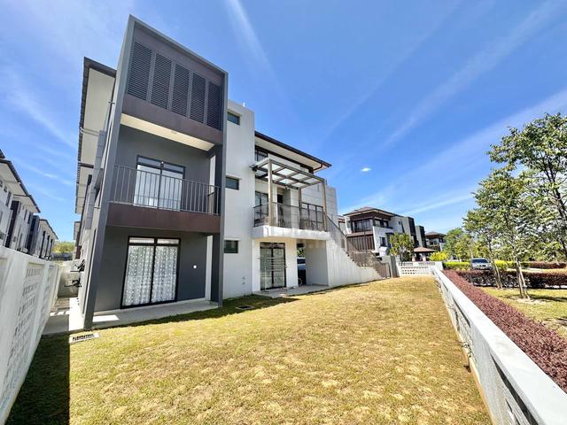 END LOT 3 Storey Terrace House The Mulia Residences Cyberjaya 1
