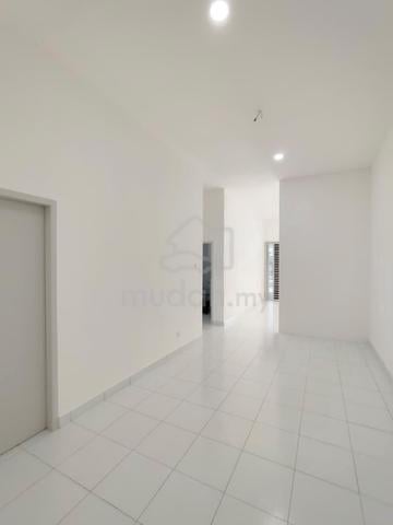 [Partially Furnished] CASSIA BUKIT BANYAN-SINGLE STOREY TERRACE 1