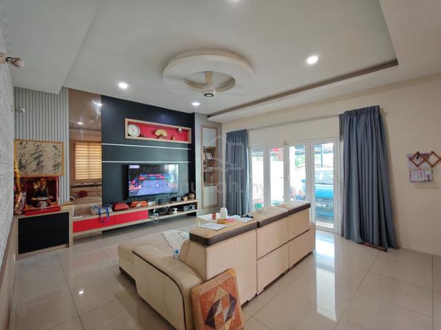 Super Long Car Porch Taman Wira Indah 3 Storey Semi D Fully Reno 1
