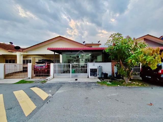 TERMURAH CANTIK🔥 Single Storey Terrace Taman Langat Murni, Banting 1
