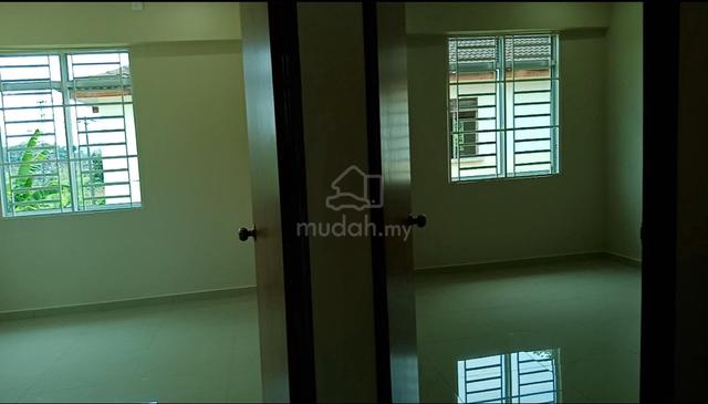 Taman Ihsan Double Story Semi Detached Corner House For
Rent(Foreigner 3