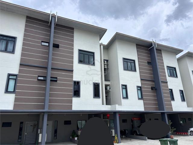 Kensho Townhouse Batu Kawa Pine Square Upper Unit For Sale near MJC 1