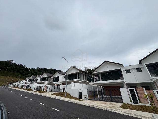 Basic House Greenhill Residence Semi D Shah Alam Selangor for Sale 1