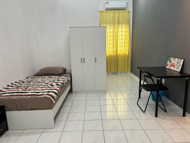 Aircond Medium Room @ Bukit Tinggi LRT Klang 1