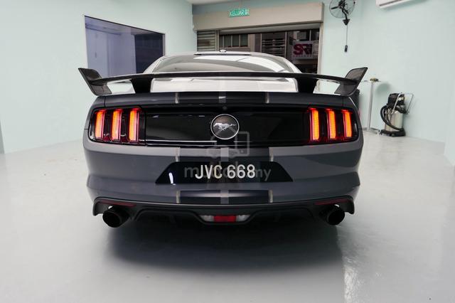 2018 Ford MUSTANG 2.3 ECOBOOST (A) Carbon Interior - 4