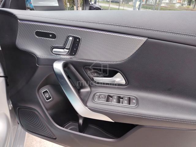 2023 Mercedes Benz CLA180 1.3t 6,000km Grade 5A - 5