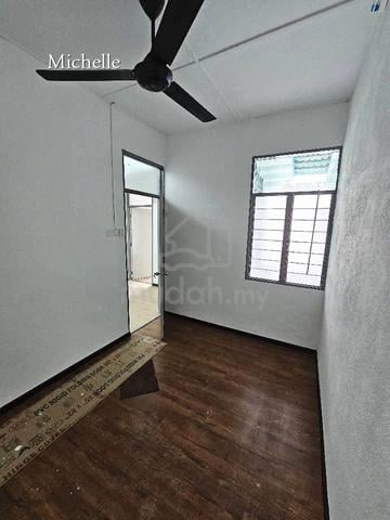 Double Storey Terrace For Rent at Penang Sungai Dua Taman Desa Murni 1