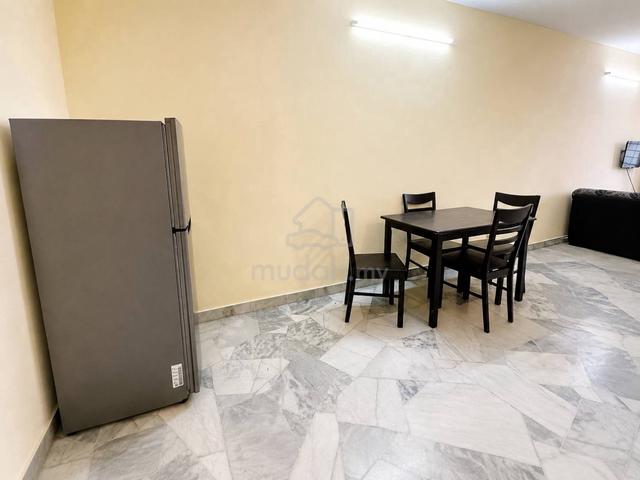 Palm Court Apartment 1