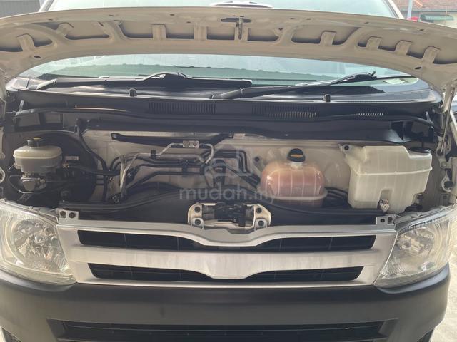 2013 Toyota HIACE 2.5 KDH202R FACELIFT (M) DIESEL - 2