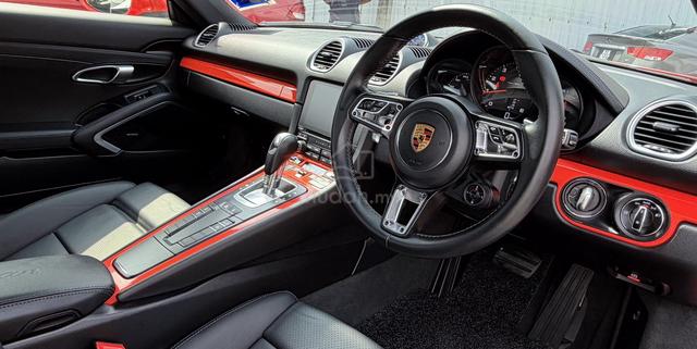 2018 Porsche MSIA PASM MATRIX CHRONO CAYMAN 718 - 5