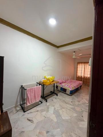 Kulai Indahpura Jalan Teratai Double Storey House 4Bed Fully Furnished 1