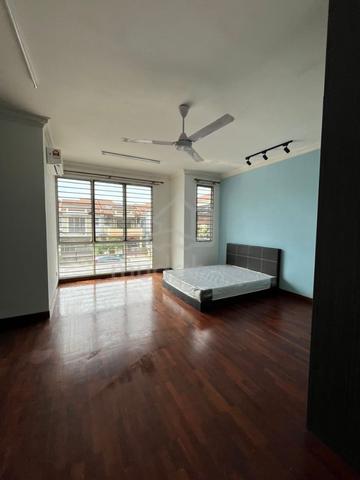 BIG Master ROOM, Kota Kemuning, Jalan Anggerik Malaxis, Seksyen31 1