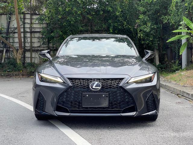 MODE BLACK S 2022 Lexus IS300 2.0 F-SPORT F/SPEC - 2