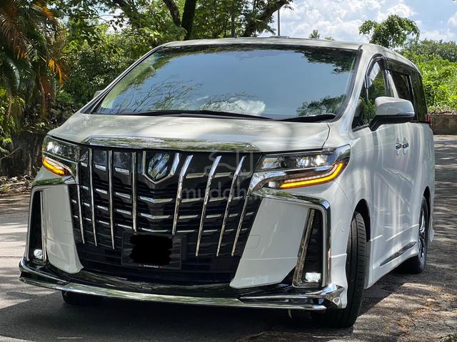 TOYOTA ALPHARD EXECUTIVE LOUNGE 3.5 BOSS’ DRiVER - 3
