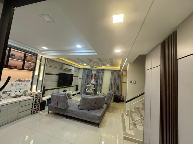 Mahkota Cheras 2 Storey House, Fully Renovated 5