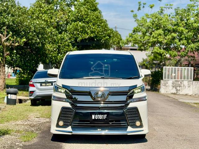 ON THE ROAD 2017 Toyota VELLFIRE 2.5 GOLDEN EYES - 3
